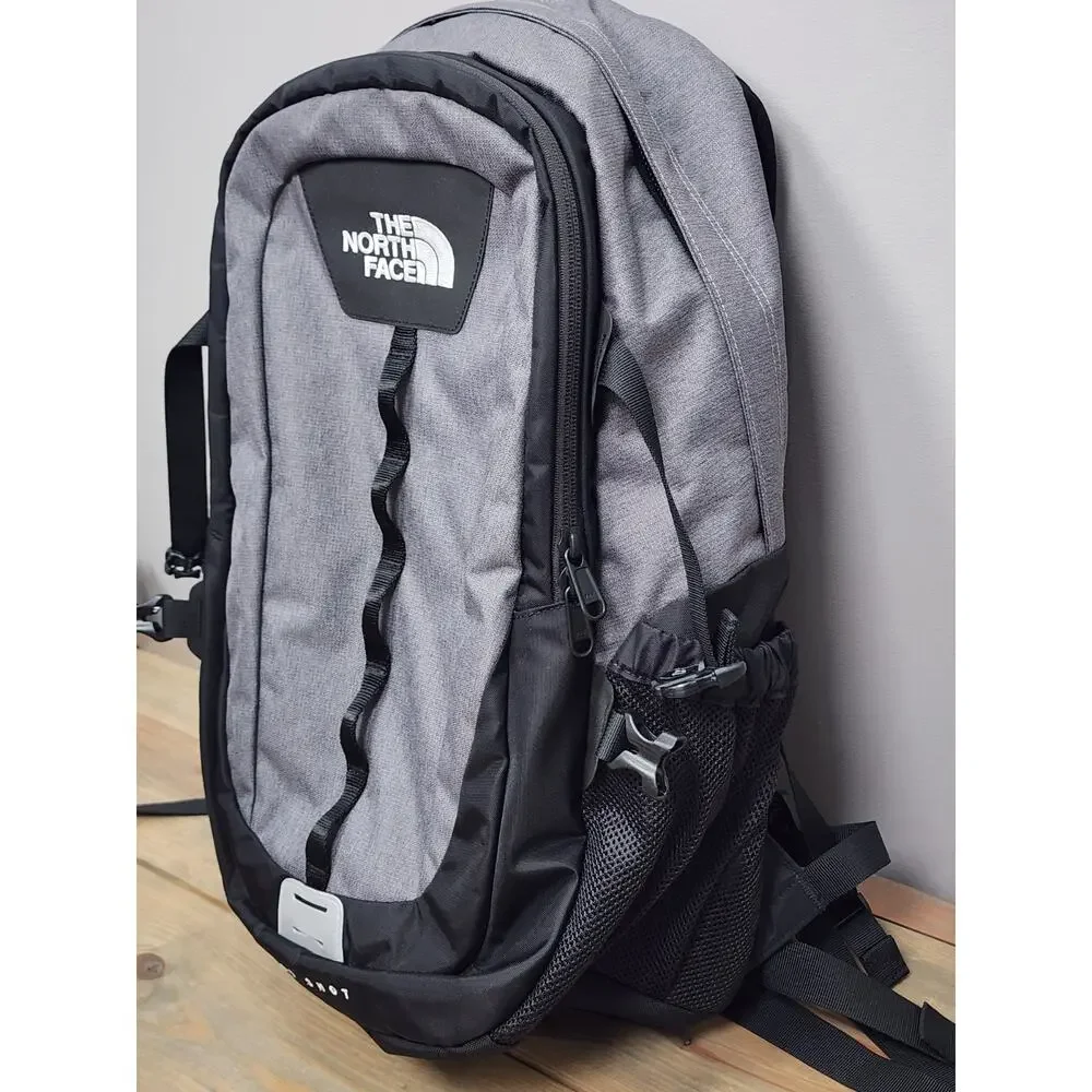THE NORTH FACE Hot Shot Backpack Gray Black 27L Capacity 15